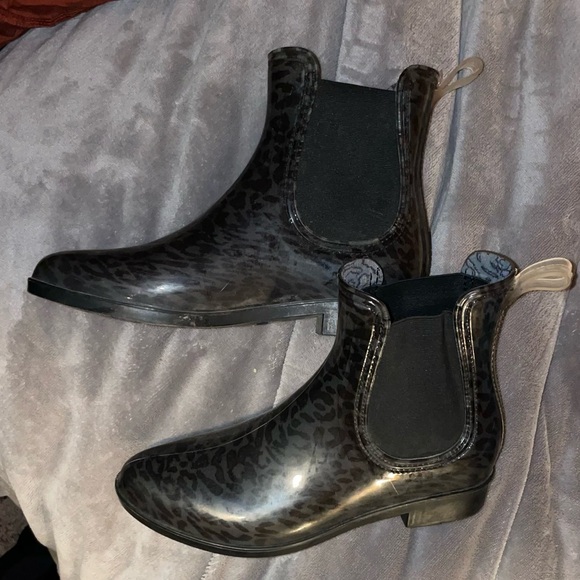 Shoes - Leopard Print Chelsea Rain Boots